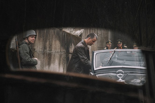 Narodziny nazizmu - The Downfall - Hitler's Birthday - Z filmu