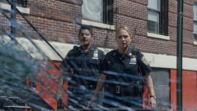 Blue Bloods - Crime Scene New York - Season 13 - Ghosted - Photos