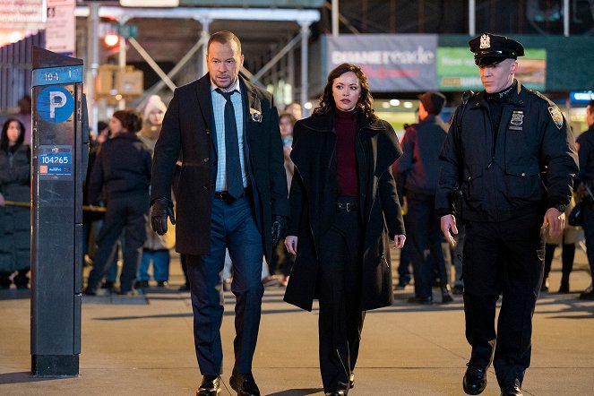 Blue Bloods - Season 13 - The Naked Truth - Film