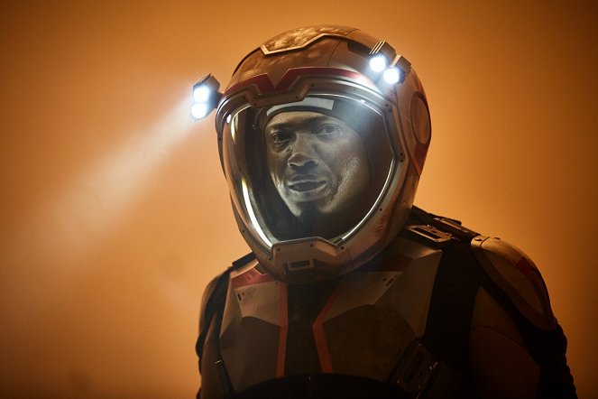 Mars - Utunk a vörös bolygóra - Season 1 - A legsötétebb napok - Filmfotók - Sammi Rotibi