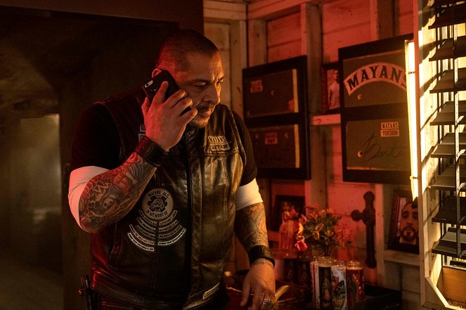 Mayans M.C. - Season 5 - To Fear of Death, I Eat the Stars - Photos