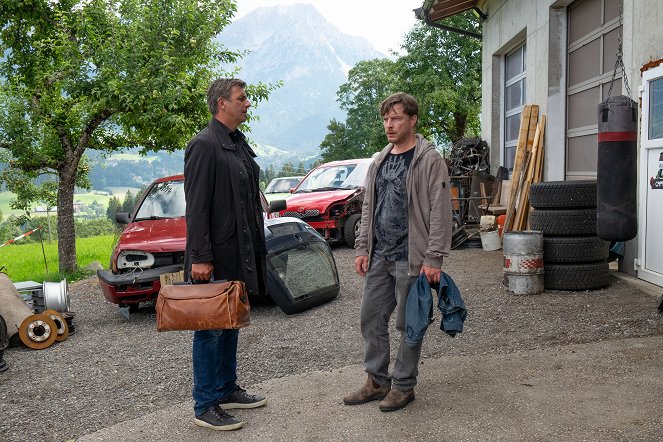 Doktor z alpejskiej wioski - Feind im Kopf – Teil 1 - Z filmu