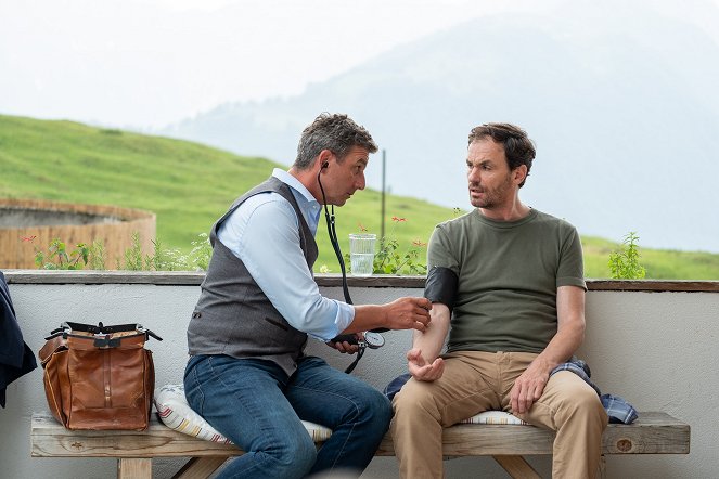 Doktor z alpejskiej wioski - Season 13 - Zwei Wahrheiten – Teil 1 - Z filmu