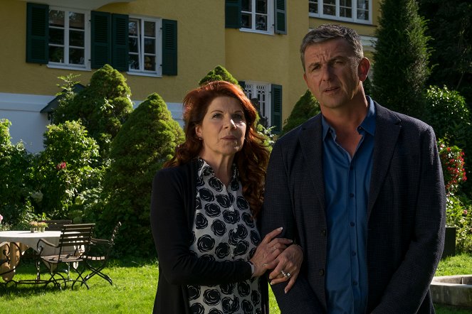 Doktor z alpejskiej wioski - Season 13 - Mutterlügen – Teil 2 - Z filmu