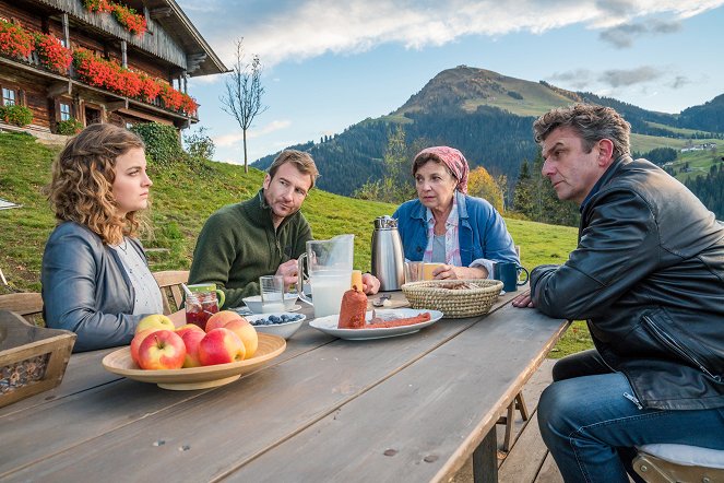 Doktor z alpejskiej wioski - Ein ganzes Leben – Teil 1 - Z filmu