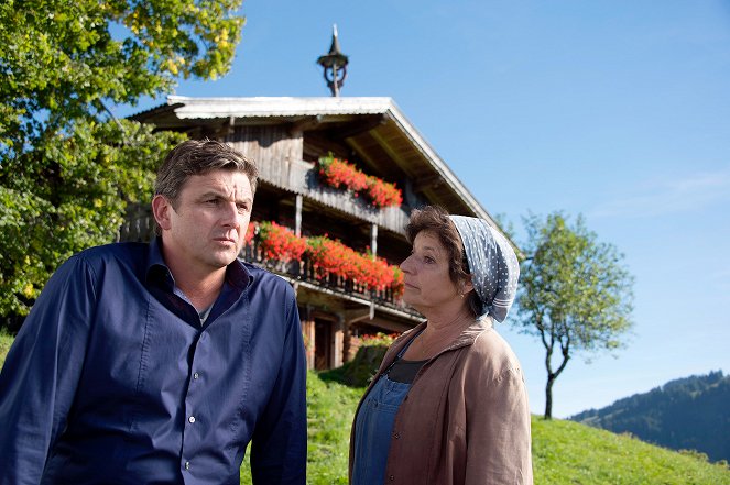 Doktor z alpejskiej wioski - Season 7 - Der bessere Tod – Teil 1 - Z filmu