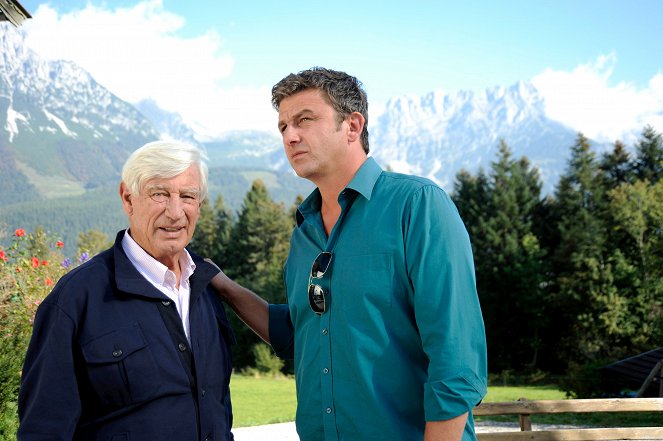 Doktor z alpejskiej wioski - Auszeit – Teil 1: Die wahre Liebe - Z filmu