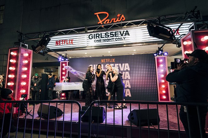 Girls5Eva - Season 3 - Veranstaltungen - Netflix's GIRLS5EVA SEASON 3 Premiere at Paris Theater on March 7 2024 in New York City