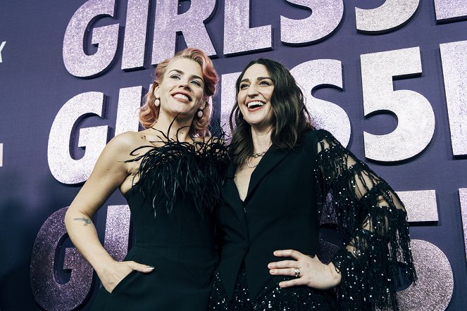 Girls5Eva - Season 3 - Z akcií - Netflix's GIRLS5EVA SEASON 3 Premiere at Paris Theater on March 7 2024 in New York City - Busy Philipps