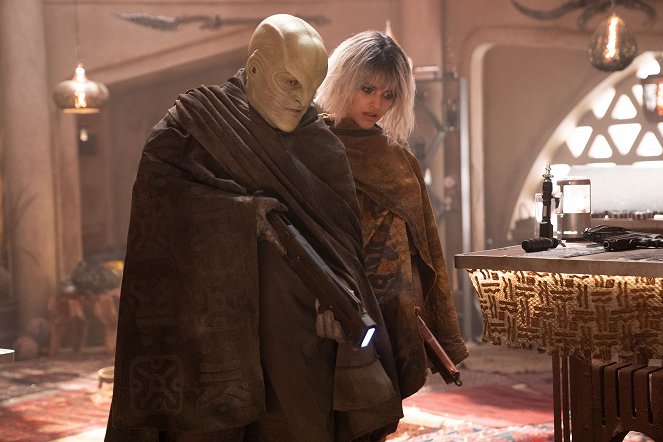 Star Trek: Discovery - Season 5 - Red Directive - Photos - Elias Toufexis, Eve Harlow