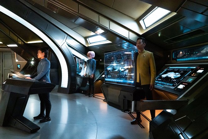 Star Trek: Discovery - Season 5 - Red Directive - Photos - Victoria Sawal, Patrick Kwok-Choon
