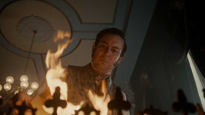 Obława - Bezużyteczny - Z filmu - Tobias Menzies