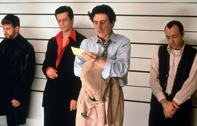 Die üblichen Verdächtigen - Filmfotos - Stephen Baldwin, Benicio Del Toro, Gabriel Byrne, Kevin Spacey