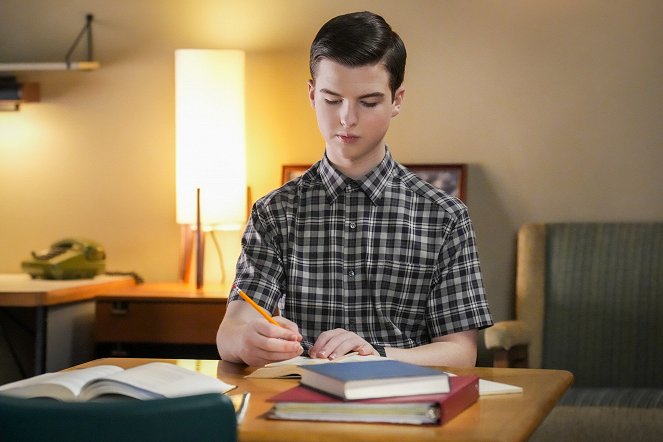 Young Sheldon - A Strudel and a Hot American Boy Toy - Photos