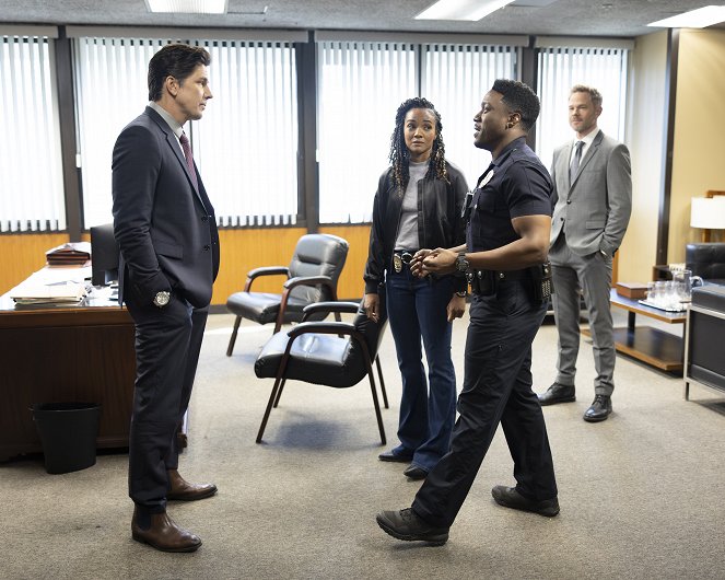 The Rookie - Secrets and Lies - Do filme - Michael Trucco, Mekia Cox, Tru Valentino, Shawn Ashmore