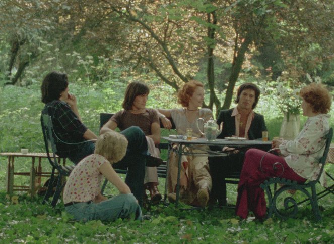 Le Jardin qui bascule - Do filme - Patrick Jouané, Delphine Seyrig