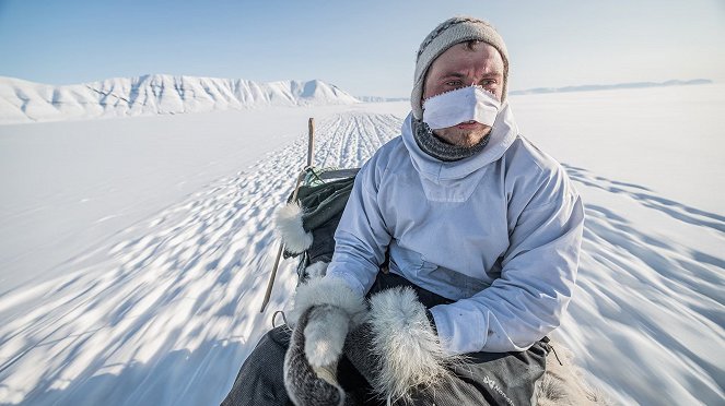 Jens og Isak på tynn is - Photos - Isak Dreyer