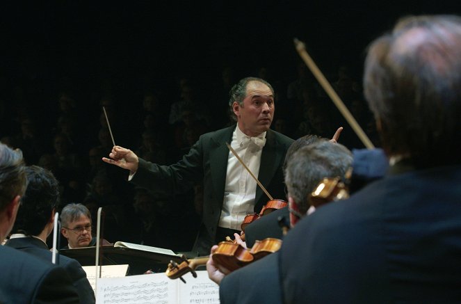 Tugan Sokhiev dirigiert die Wiener Philharmoniker - Filmfotos