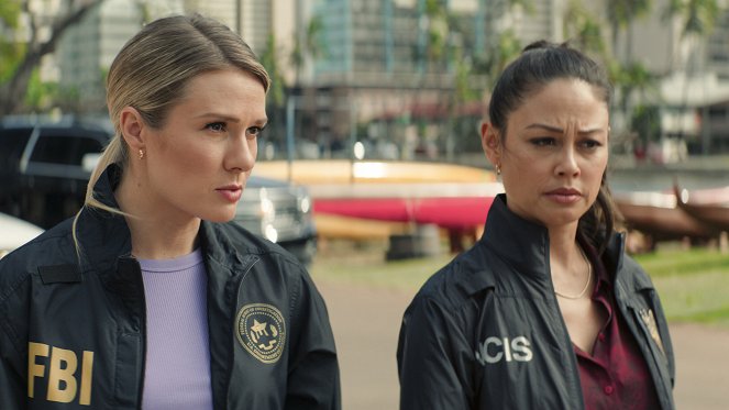 Agenci NCIS: Hawaje - Into Thin Air - Z filmu - Tori Anderson, Vanessa Lachey