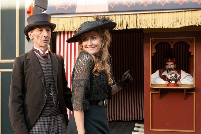 Murdoch Mysteries - Season 17 - Station House of Horror - Photos