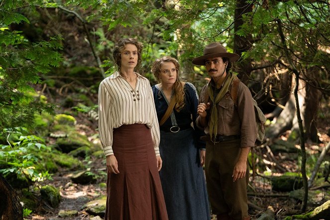 Murdoch Mysteries - The Cottage in the Woods - Photos