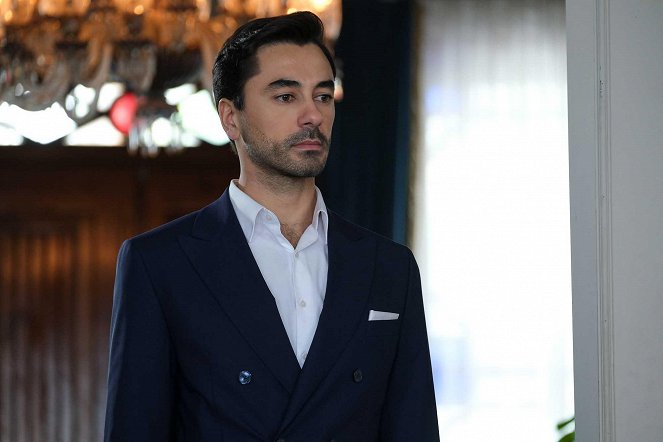 Kül Masalı - Episode 9 - Photos - Gökhan Alkan