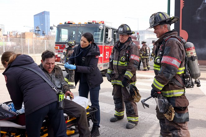 Chicago Fire - Something About Her - Z filmu