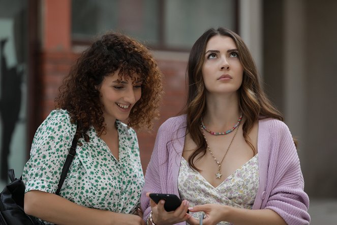 Love Reason Get Even - Episode 2 - Photos - Sevda Baş, Burcu Özberk