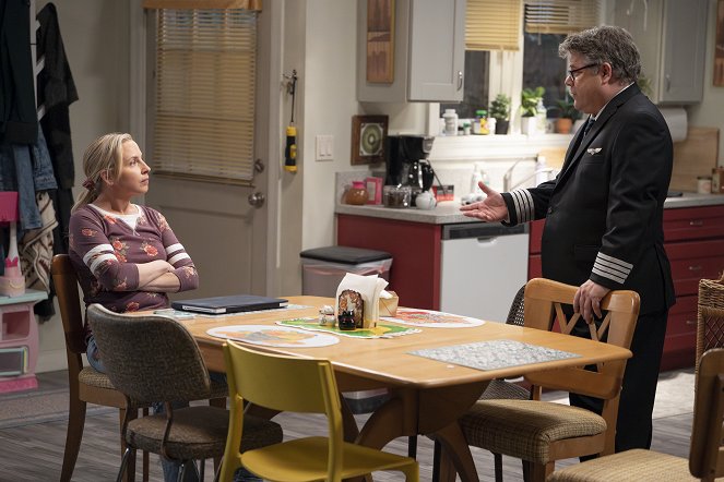 The Conners - Season 6 - Fire and Vice - Photos