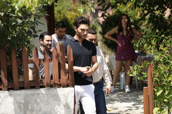 Love Reason Get Even - Episode 8 - Photos - İlhan Şen