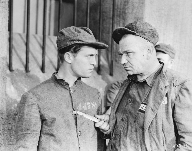 The Big House - Photos - Chester Morris, Wallace Beery