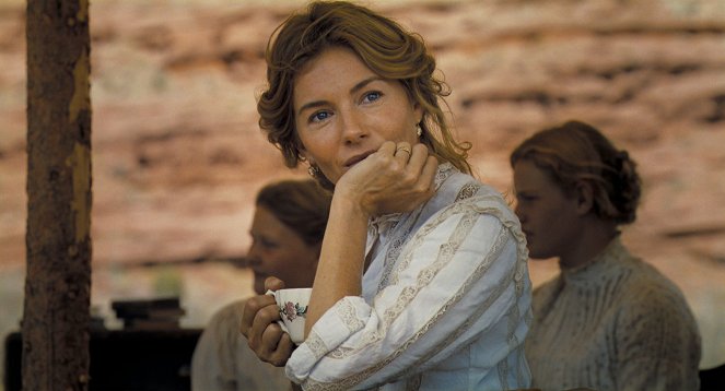 Horizon: An American Saga - Chapter 1 - Van film - Sienna Miller