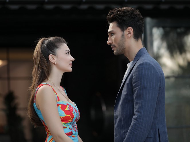 Love Reason Get Even - Episode 10 - Photos - Burcu Özberk, İlhan Şen