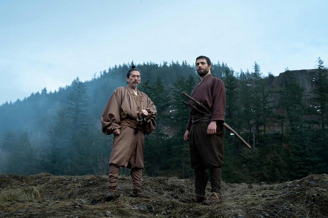 Šógun - Podvolen cizí pěsti - Z filmu - Hirojuki Sanada, Cosmo Jarvis