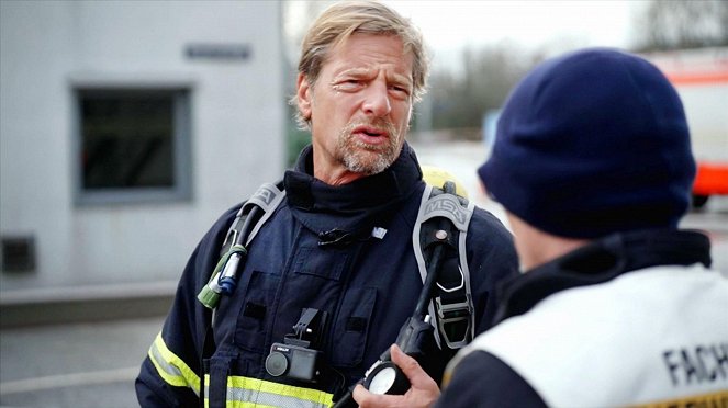Einsatz für Henning Baum: 112 Inside Feuerwehr - Photos
