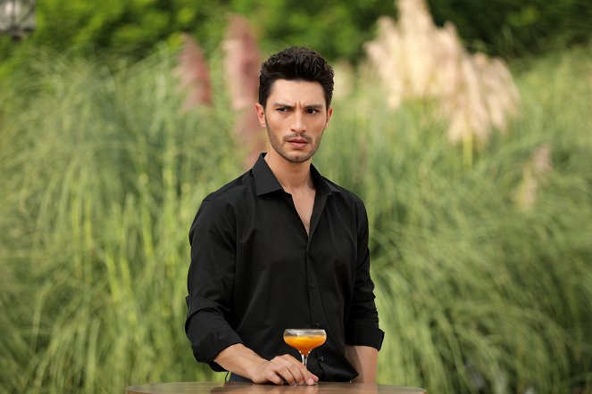 Love Reason Get Even - Episode 11 - Photos - İlhan Şen