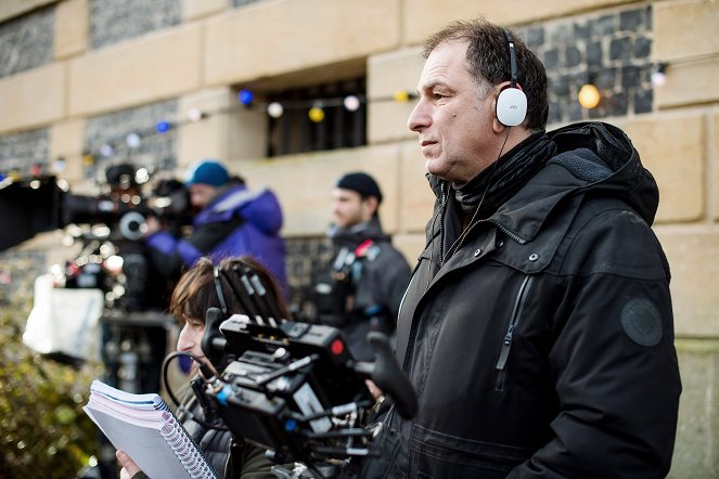 Meurtres à... - Meurtres à Pont-L'Évêque - Tournage