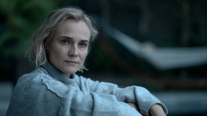 Swimming with Sharks - Episode 4 - Photos - Diane Kruger