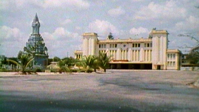 17 avril 1975, les Khmers rouges ont vidé Phnom Penh - Filmfotos