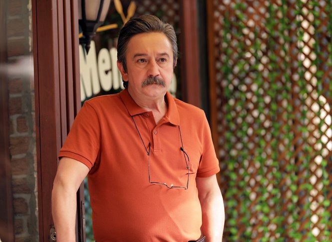 Aşk Mantık İntikam - Episode 14 - De la película - Süleyman Atanısev