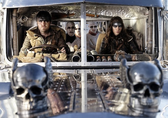 Furiosa - Történet a Mad Maxből - Filmfotók - Tom Burke, Anya Taylor-Joy