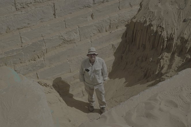 The Valley: Hunting Egypt's Lost Treasures - Season 2 - Secrets of the Pyramids - Van film