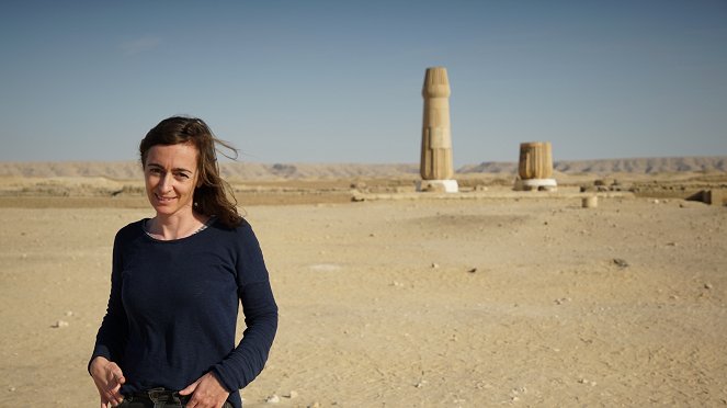 The Valley: Hunting Egypt's Lost Treasures - Season 2 - Hunt for Queen Nefertiti - Van film