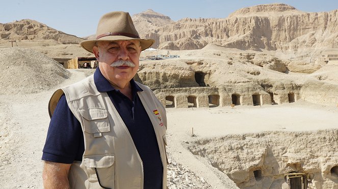 The Valley: Hunting Egypt's Lost Treasures - Curse of the Mummy - De la película