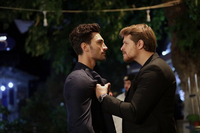 Love Reason Get Even - Episode 17 - Photos - İlhan Şen, Burak Yörük