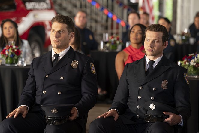 9-1-1 - Ashes, Ashes - Photos - Lou Ferrigno Jr., Oliver Stark