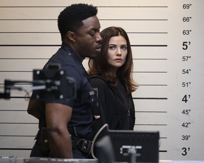 The Rookie - Escape Plan - Photos - Tru Valentino, Danielle Campbell