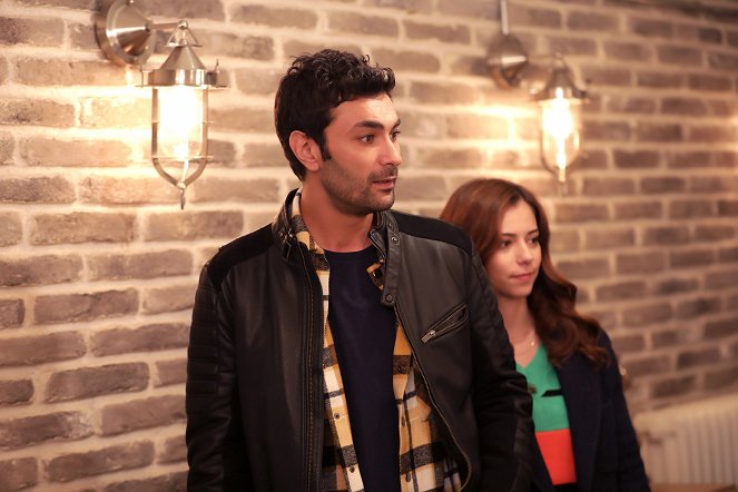 Love Reason Get Even - Episode 20 - Photos - Mehmet Korhan Fırat, Ceren Koç