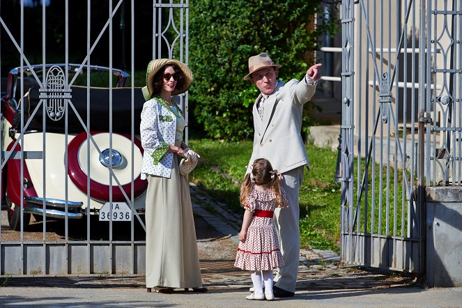 Die Geliebte des Teufels - Filmfotos - Táňa Pauhofová, Karl Markovics