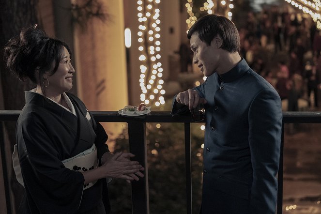Sympatizant - Poslušný Asiat - Z filmu - Sandra Oh, Hoa Xuande